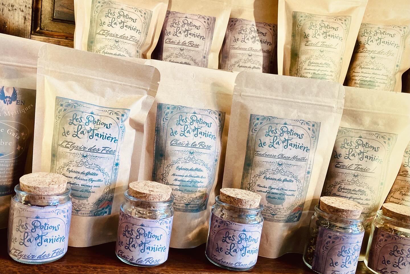 Herbal tea L'elyxir des fairies hibiscus apple rosehip strawberry raspberry