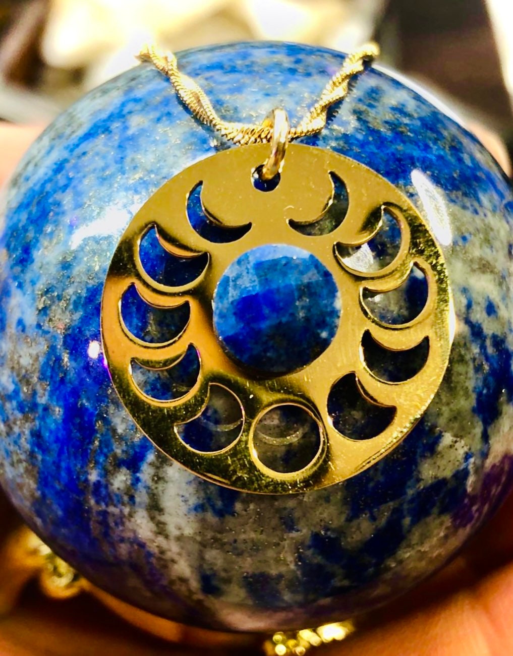 Gold-plated stainless steel moonphase pendant with lapis lazuli