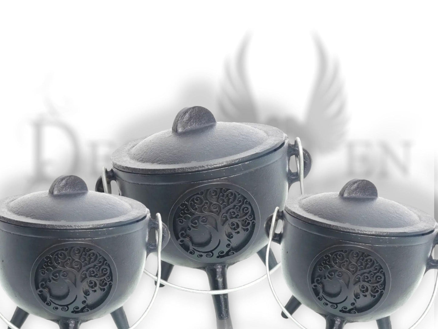 Medium-sized cast iron cauldron