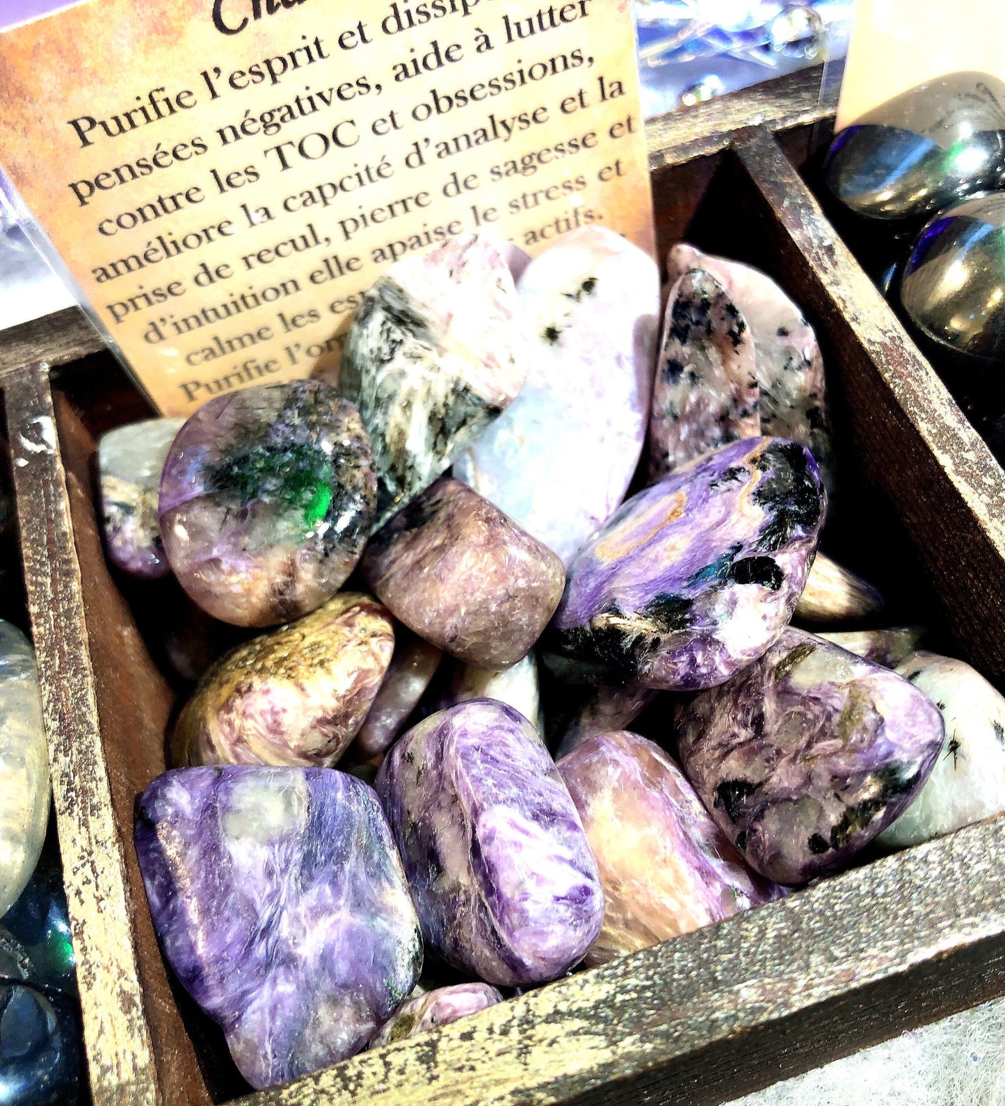 rolled charoite