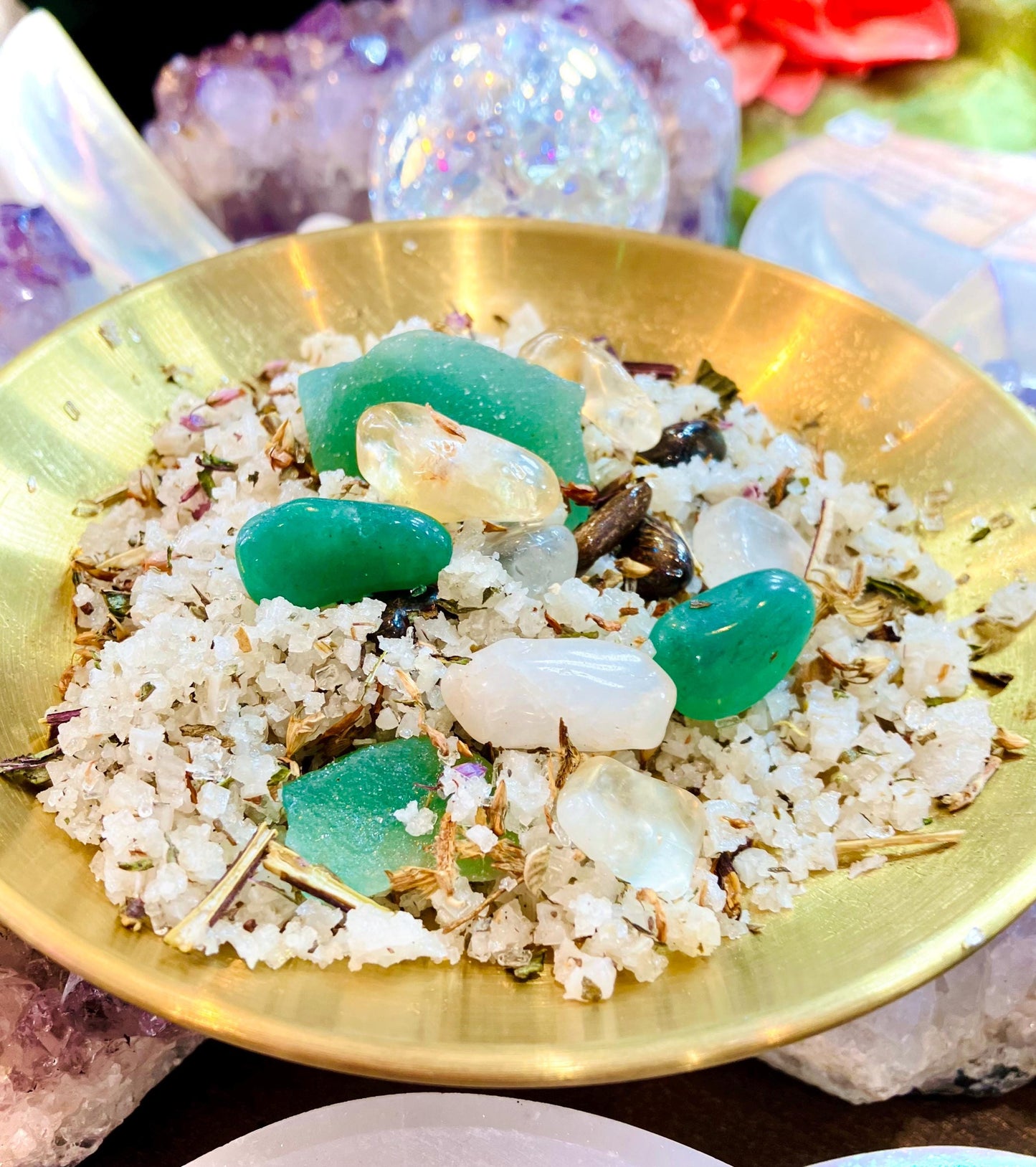 Magic salts anti-stress shower ritual