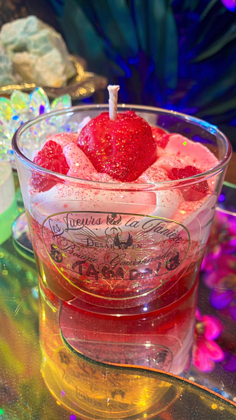 Bougie Tagada bonbon fraise taille S