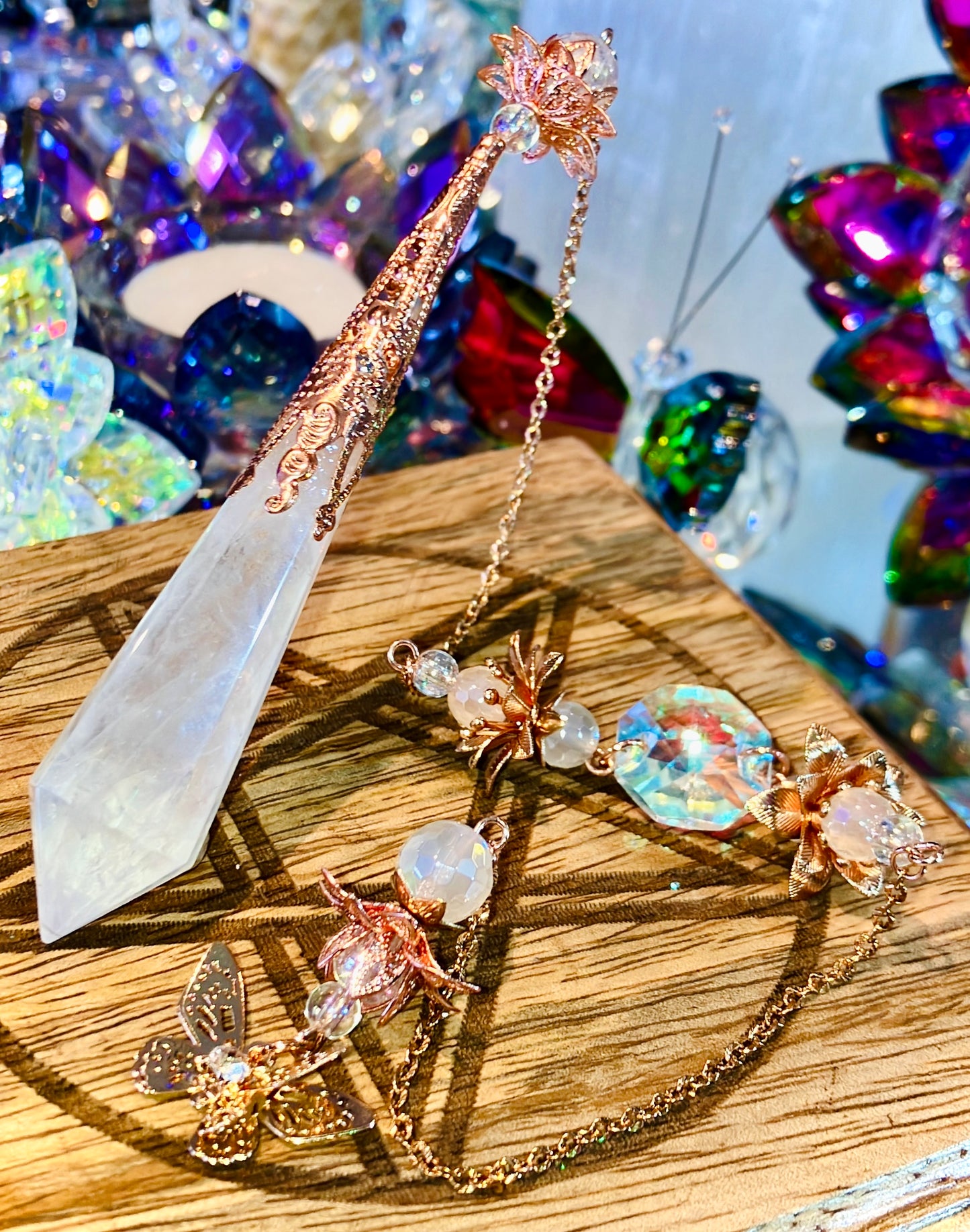 Quartz, aura crystal and white agate pendulum