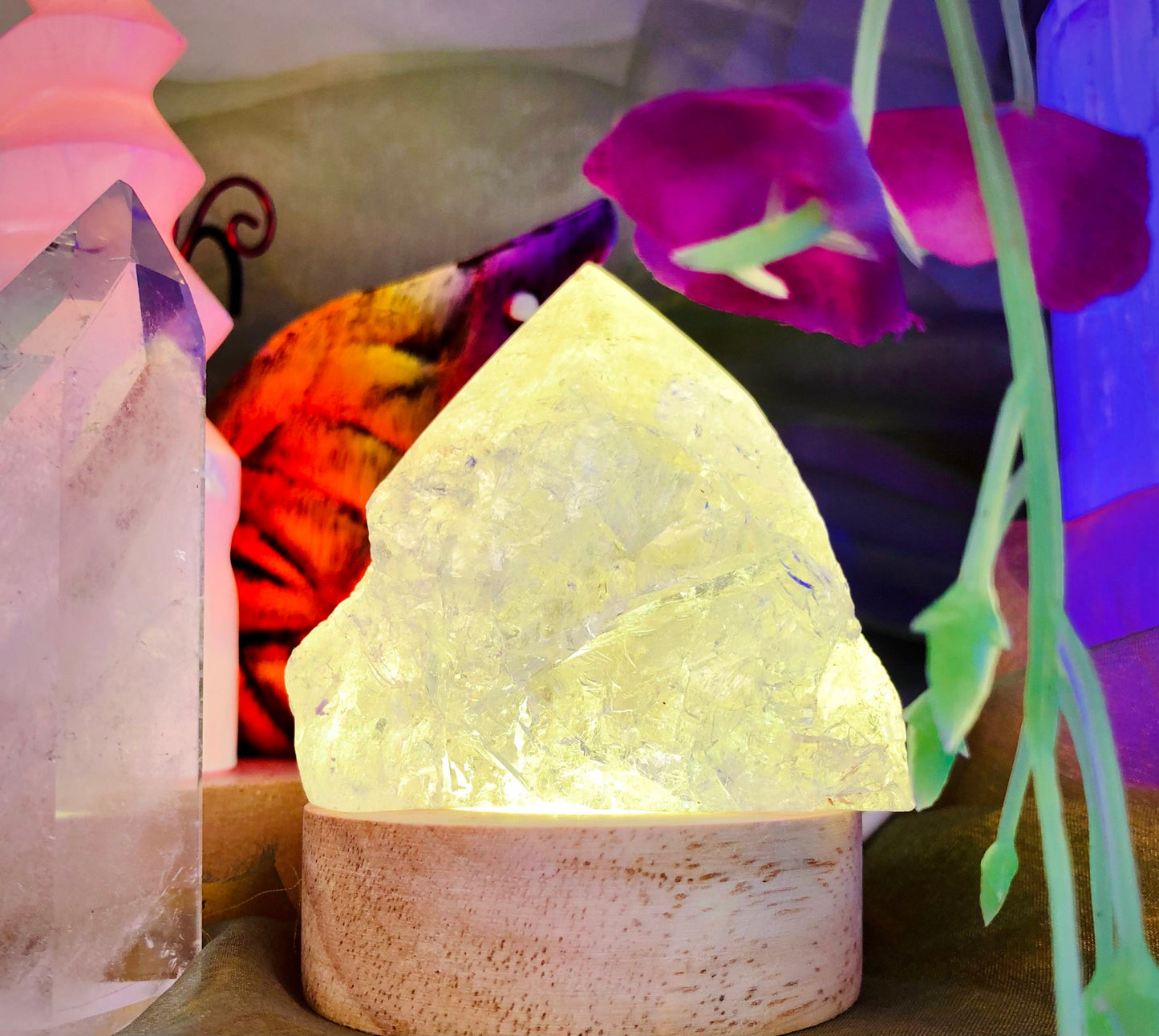 Semi-raw Rock Crystal Point Lamp