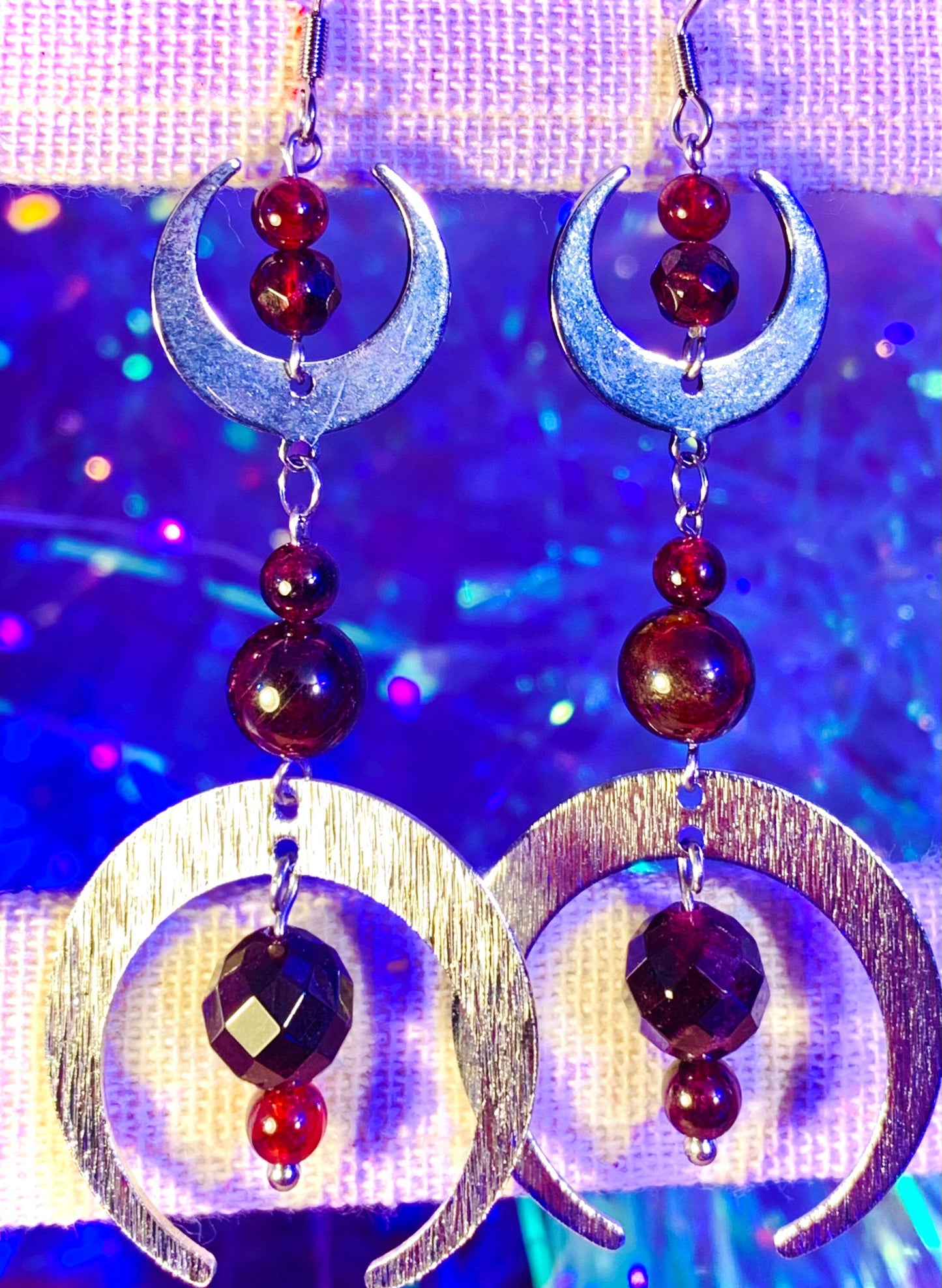 Brushed silver metal moon phase earring