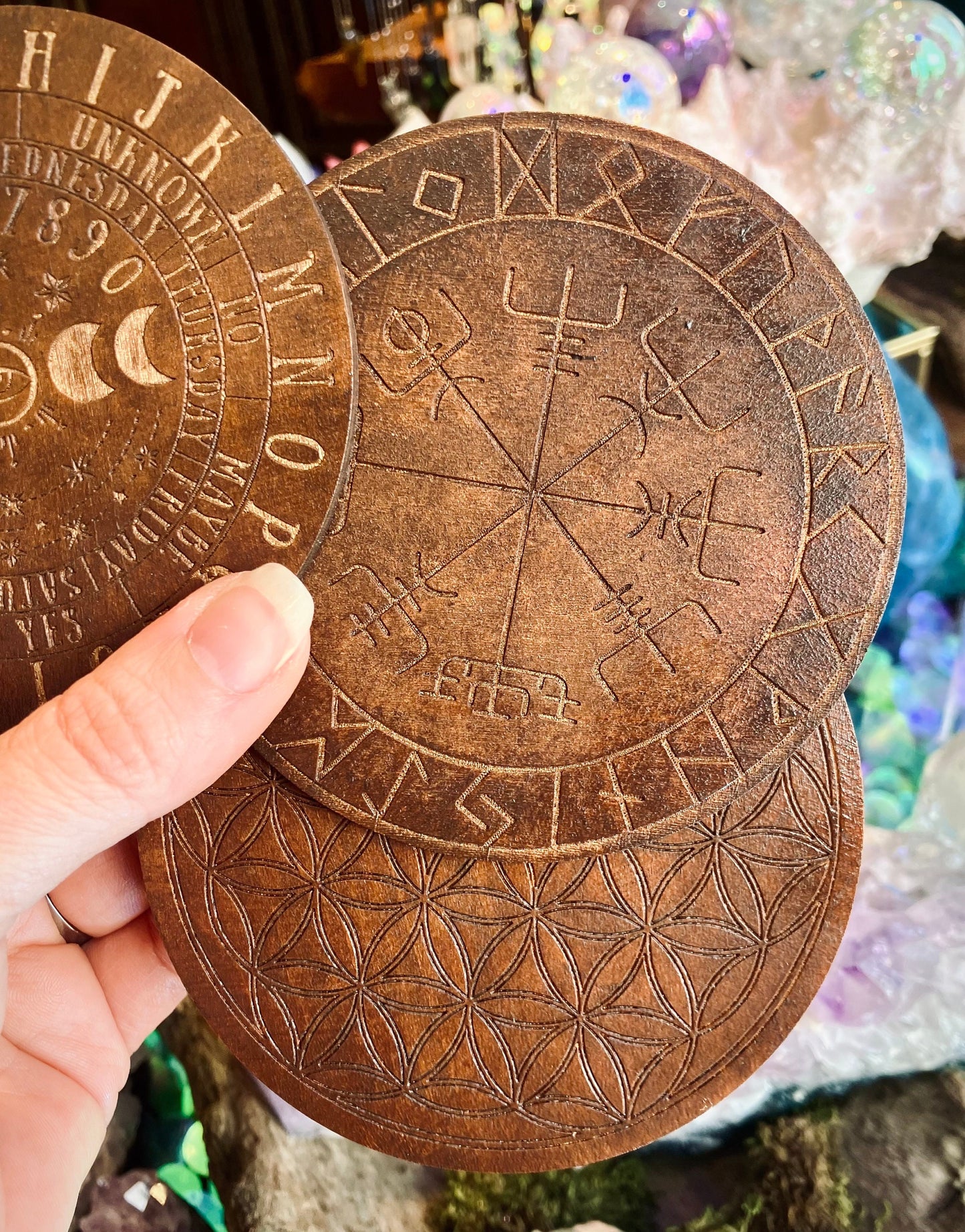 Wicca Vegvisir Viking Rune Pendulum Board