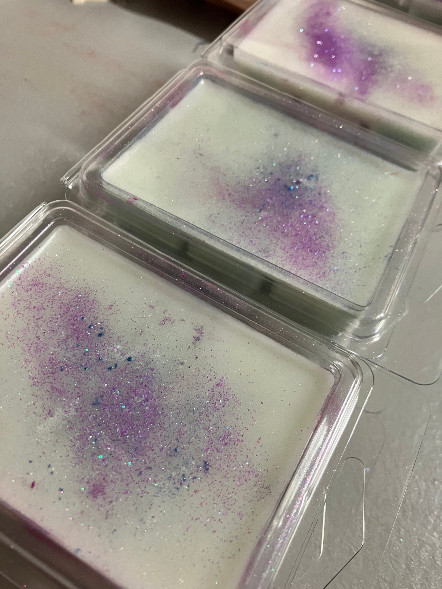 Scented wax tablet