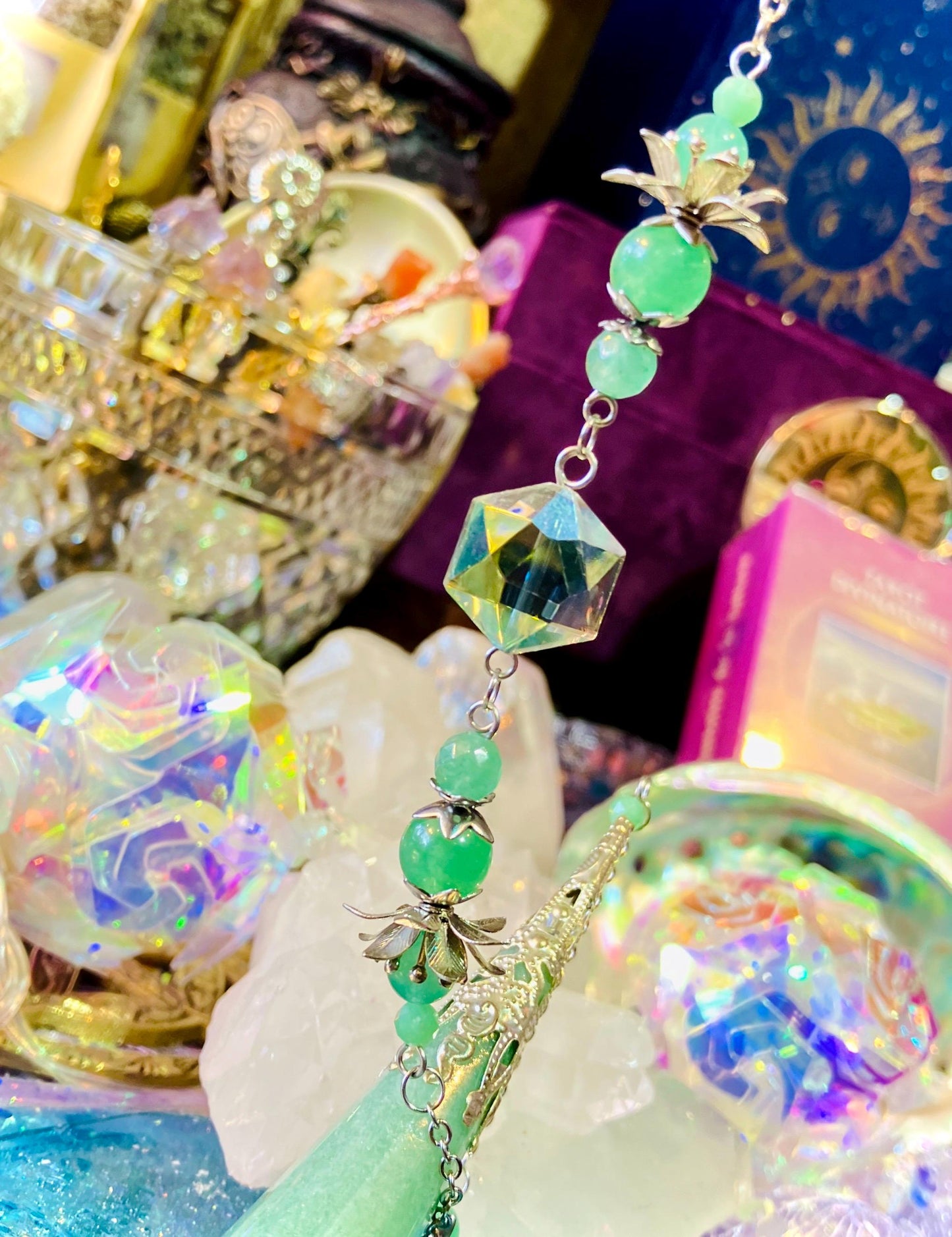 Green aventurine fairy pendulum, gold brass, 3D flower
