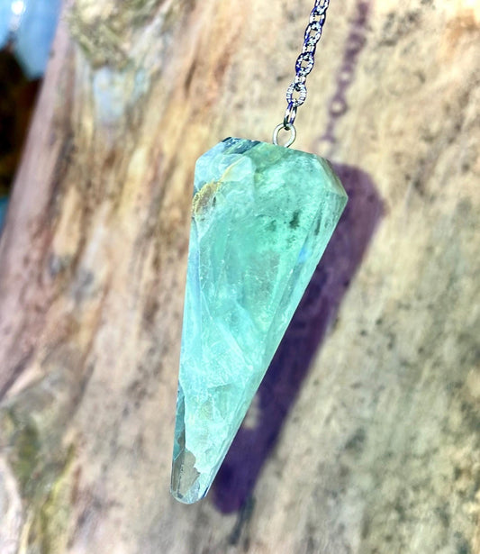 Pendule pointe pierre fluorite fluorine verte