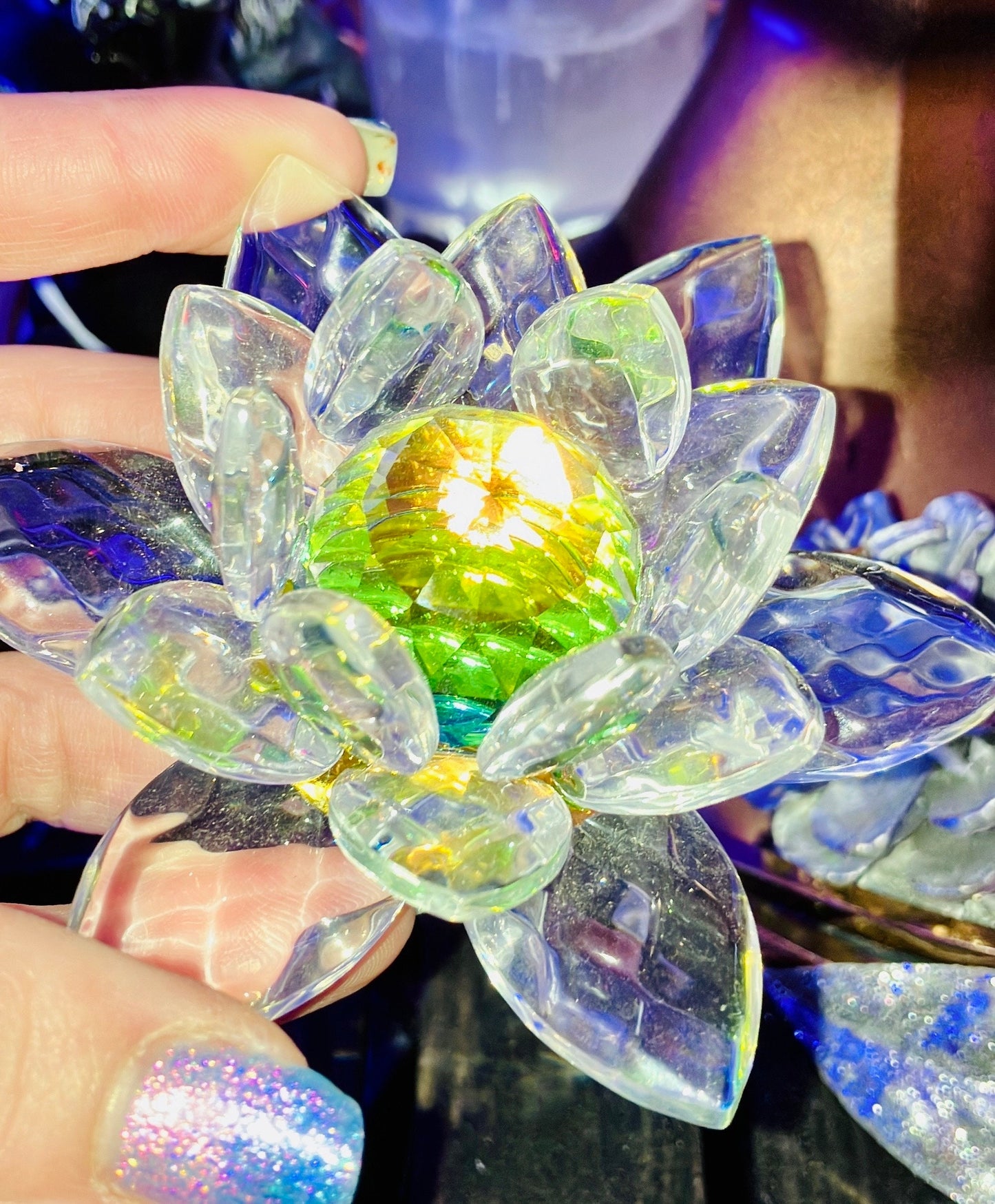 fleur de lotus cristal de verre arc en ciel