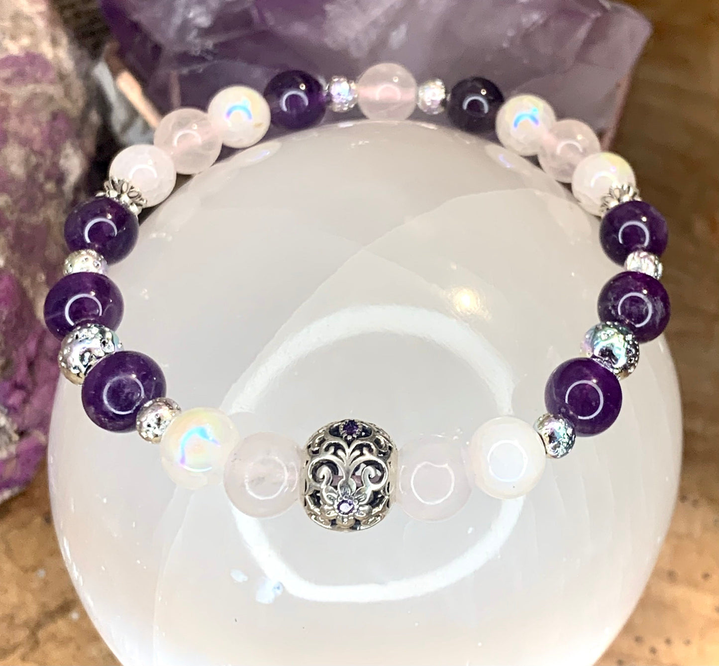Anchoring protection and soothing bracelet