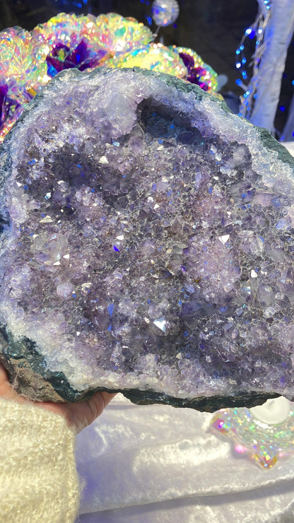Giant amethyst druse