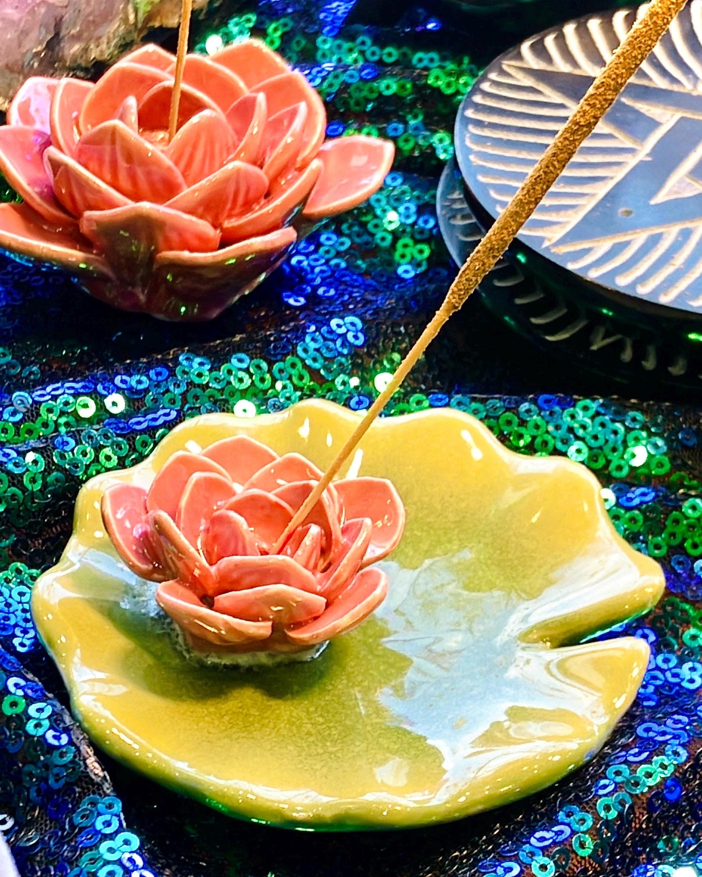 porte encens lotus nenuphar
