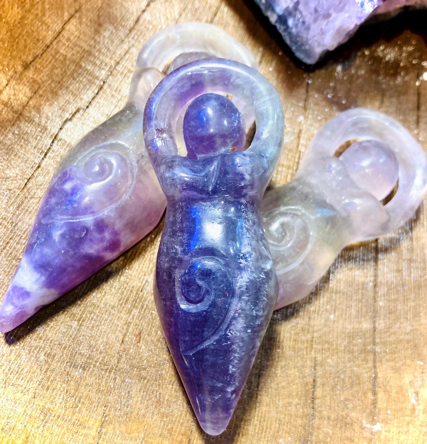 Statue Gaia fluorite violette