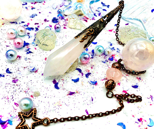 Pendule cuivre et quartz rose