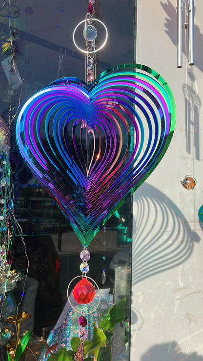 Arc en ciel grand cœur hypnotique