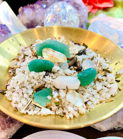 Magic salts anti-stress shower ritual