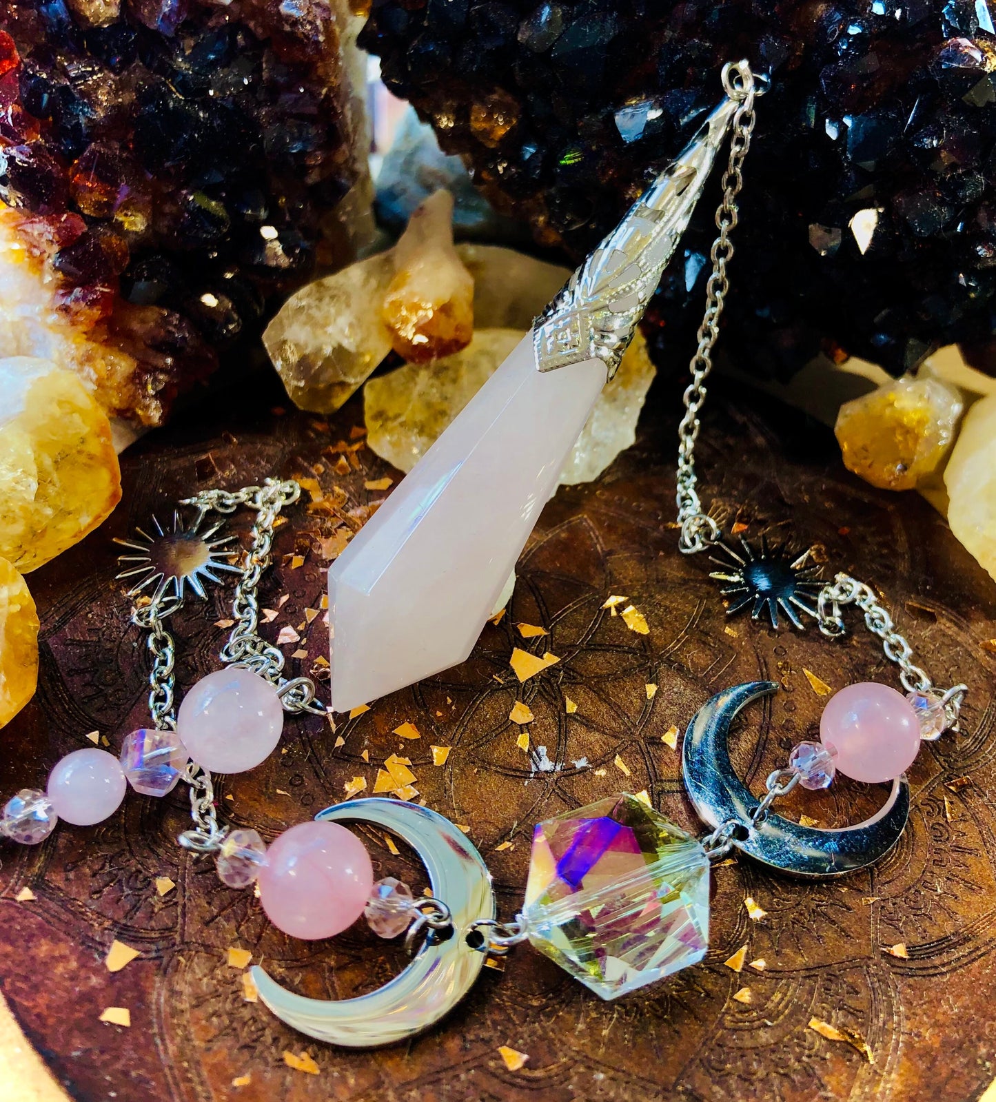Pendule féerique quartz rose triple lune