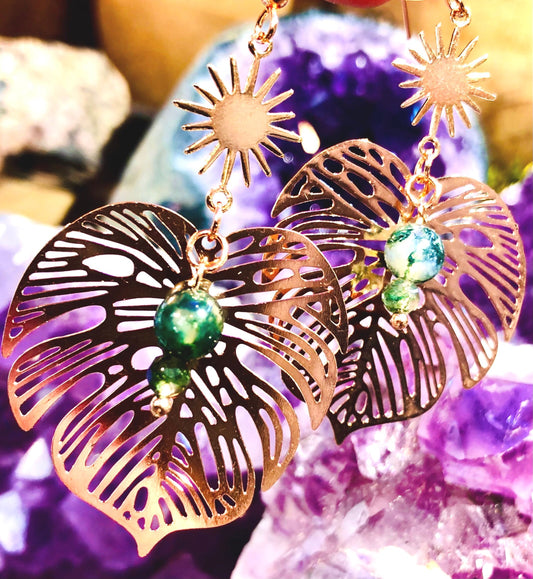 Rose gold filigree and moss agate leaf earring