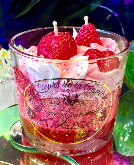 Bougie Tagada bonbon fraise taille L