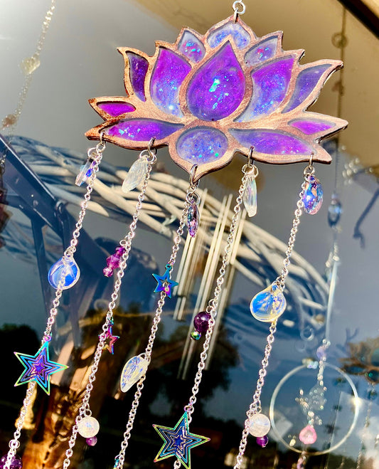 Arc en ciel fleur de lotus améthyste