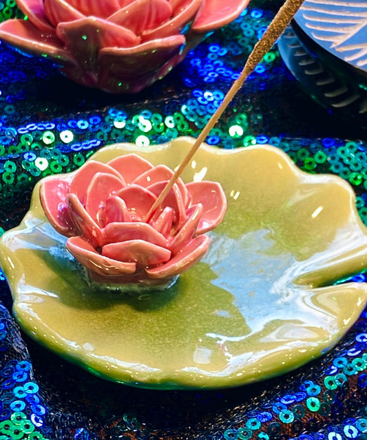 porte encens lotus nenuphar