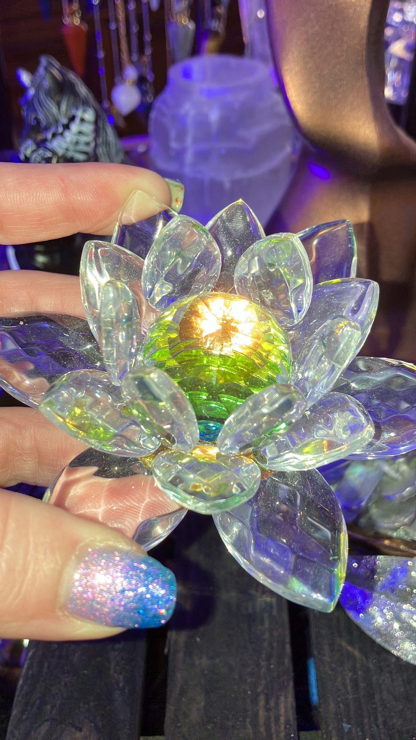 fleur de lotus cristal de verre arc en ciel