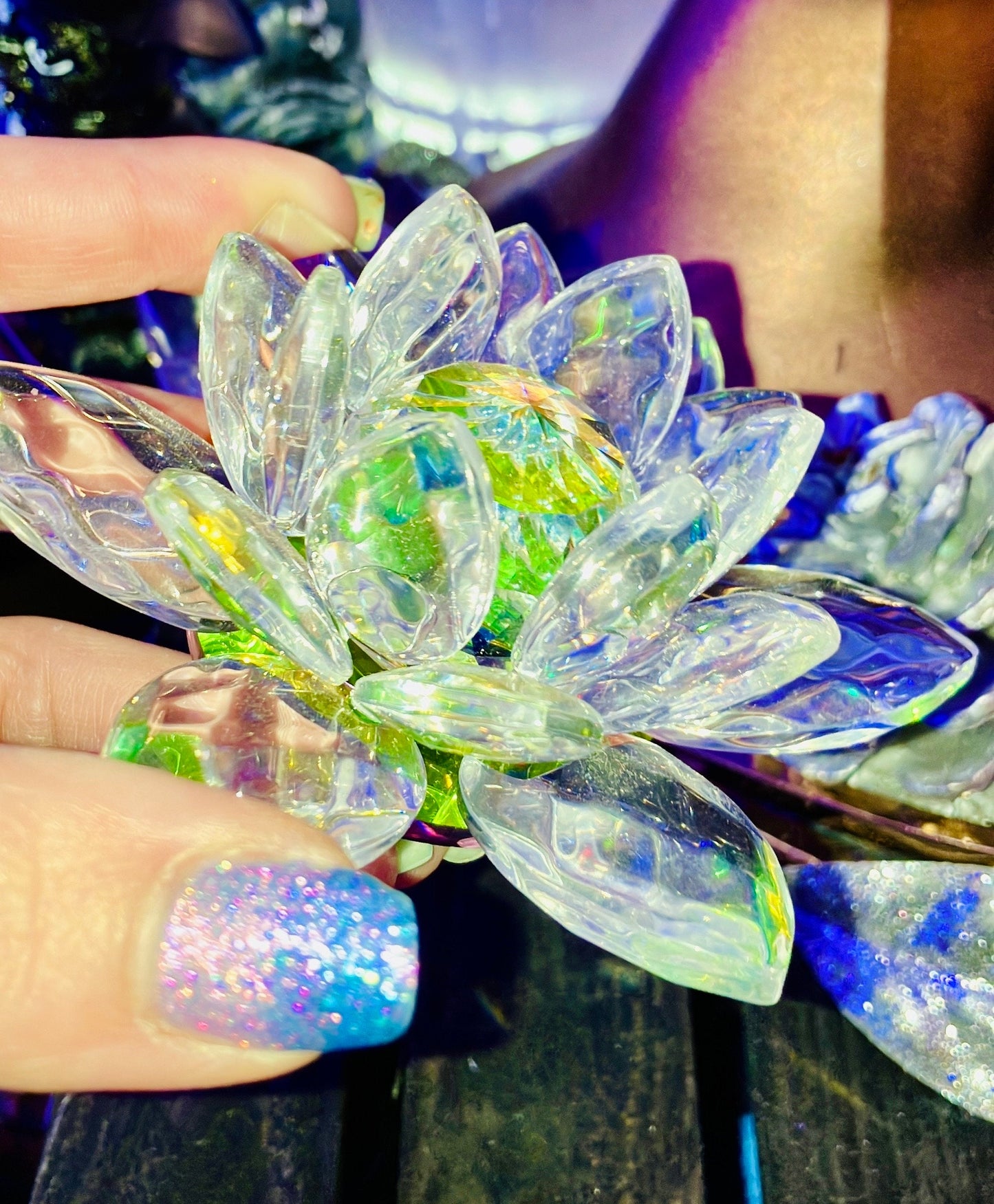 fleur de lotus cristal de verre arc en ciel