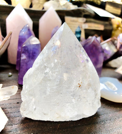 Semi-raw Rock Crystal Point Lamp