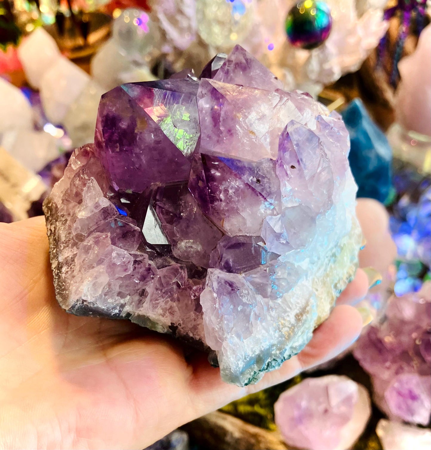 Exceptional amethyst druse