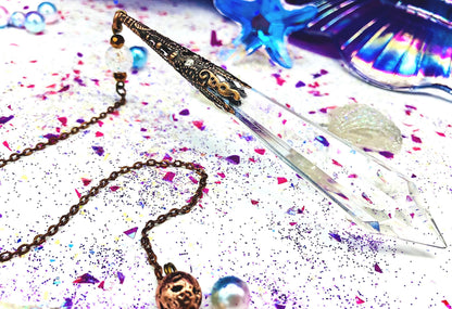 Glass and crystal pendulum