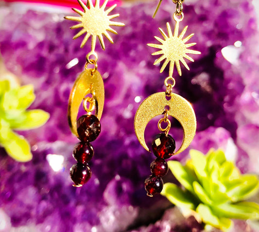 Small crescent moon sun earring, stainless steel, brass and red garnets